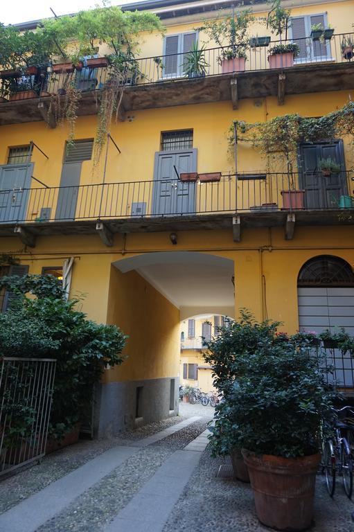 Studio Apartment Vicolo Lavandai Milan Exterior photo